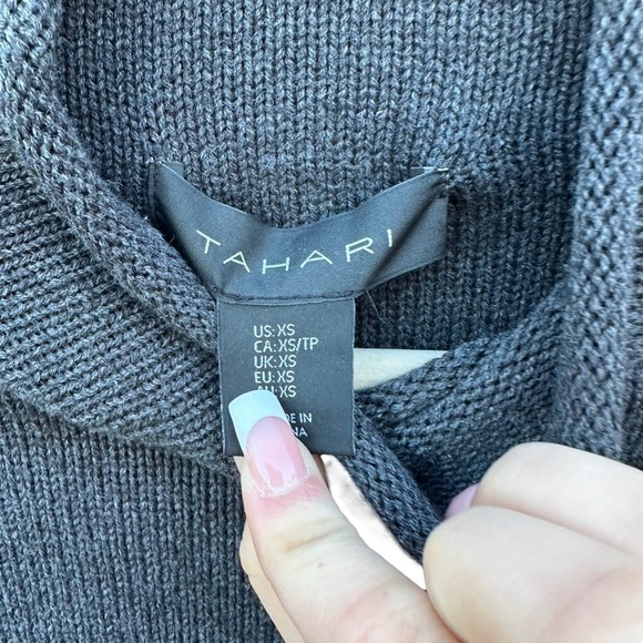 Tahari women's size XS grey and black turtleneck knit sweater - Picture 2 of 3